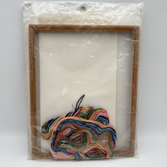 Stitchables Counted Cross Stitch Kit 72125 Country Foursome Cow Bear Bunny Pig - Picture 5 of 7